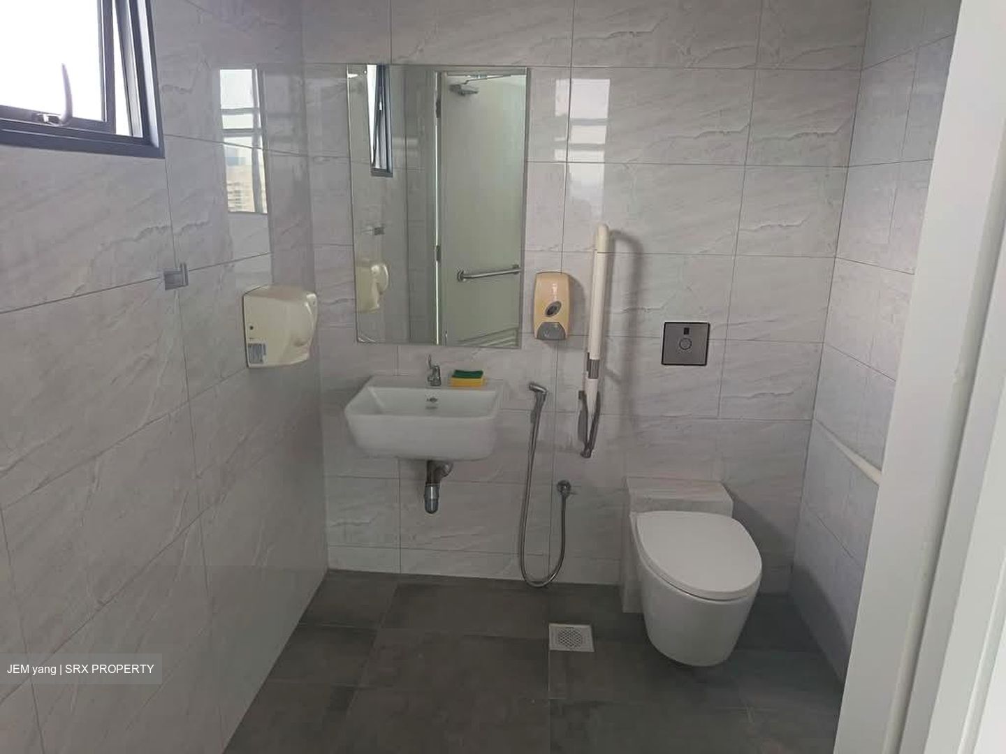 Ct Hub 2 (D12), Office #568705921